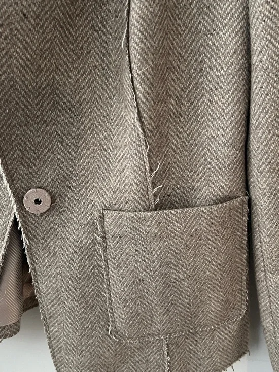 Banana Republic Brown Herringbone Ruffle Collar Blazer - Picture 5 of 12